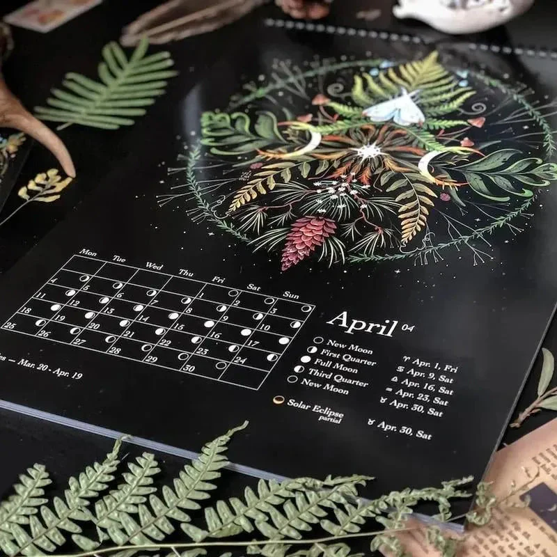 LunaVibes - 2024 Donkere Woud Maankalender | 50% KORTING - Image 5