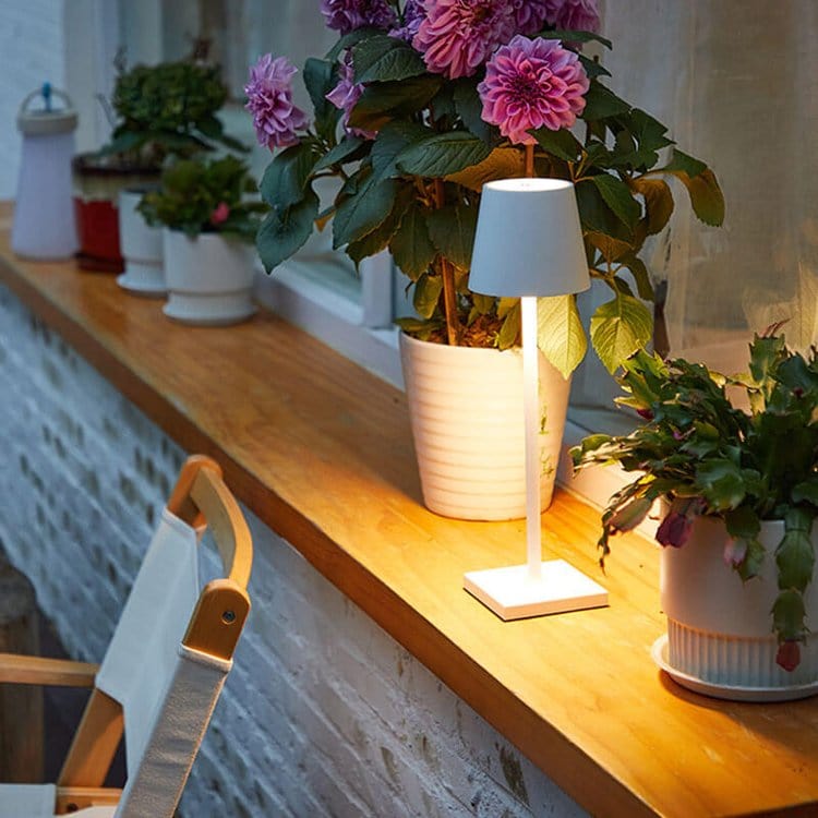 AuraGlow - Minimalistische waterdichte LED  tafellamp | 50% KORTING - Image 12
