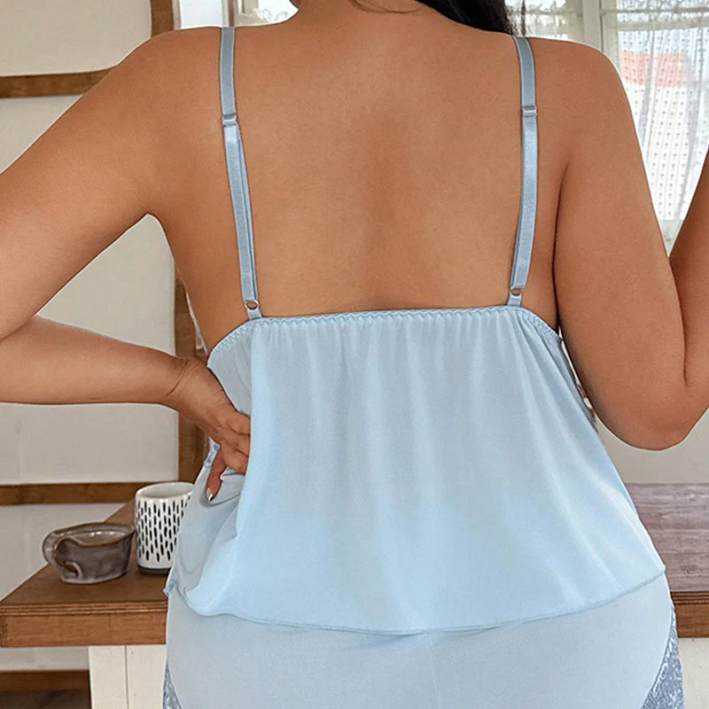 Emira – Luxe satijnen pyjama set met verstelbare kanten bandjes - Image 10