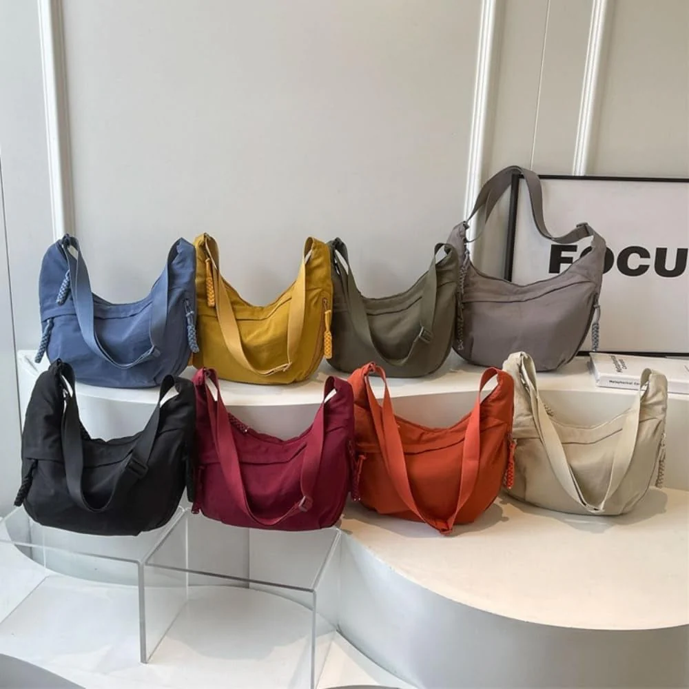 Emma – Lichtgewicht Nylon Schoudertas met Intelligente Organisatie - Image 3