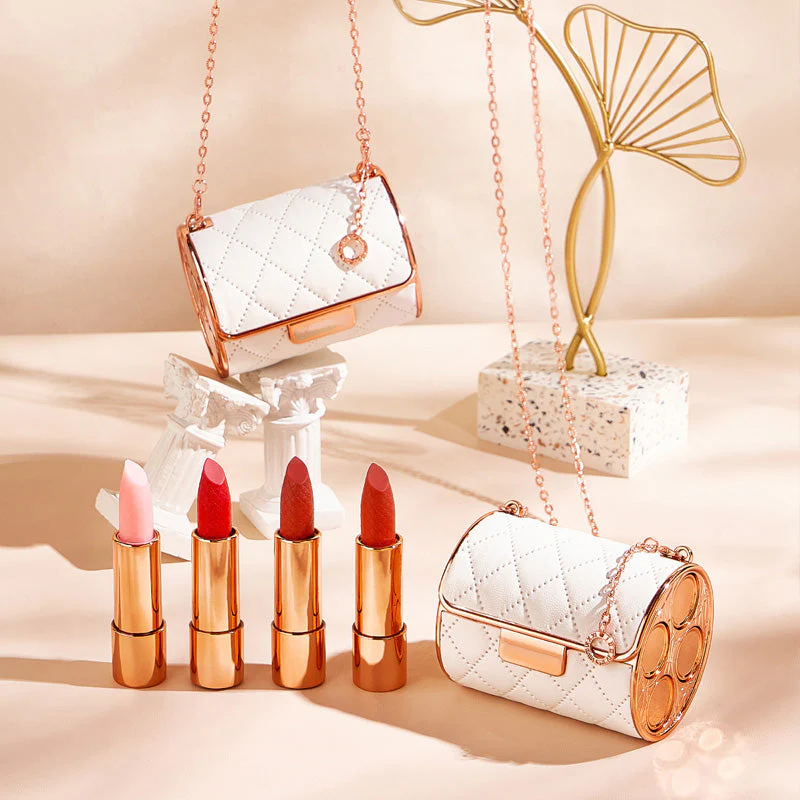 Fluwelen matte lippenstiftset met glamourketting zakje - Image 13