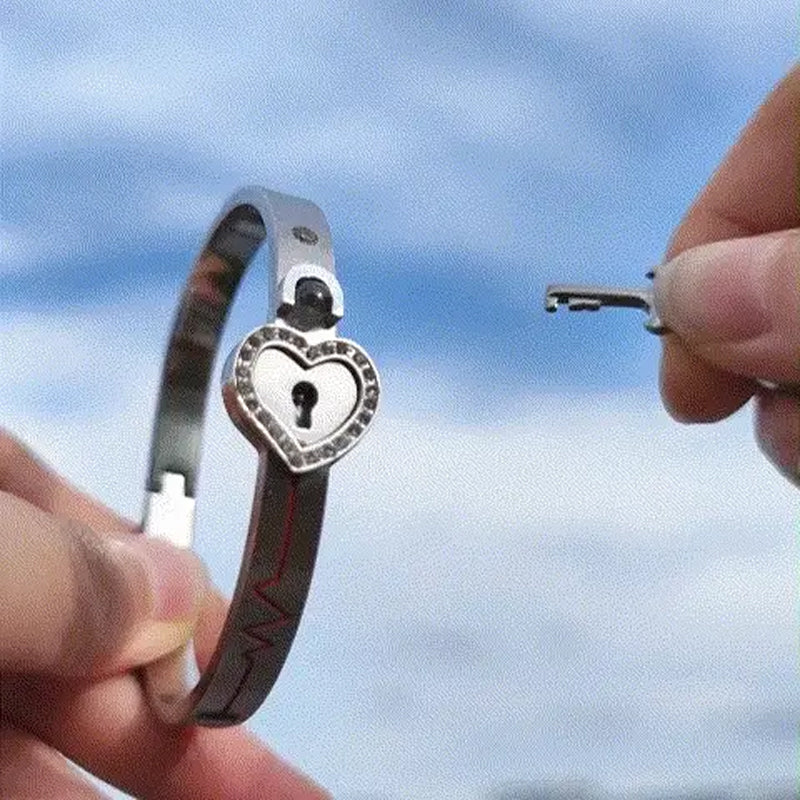 Lock Bracelet and Key Necklace Set - Image 6