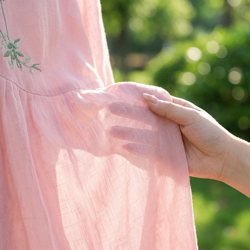 Maya – Casual midi-jurk met fijne borduursels - Image 4