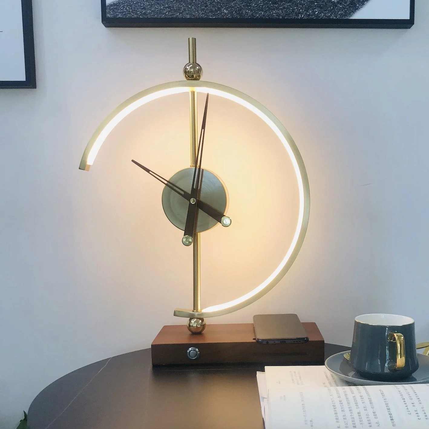 NagoyaLight™ | Luxe lampenklok met oplader | 70 EURO KORTING - Image 6