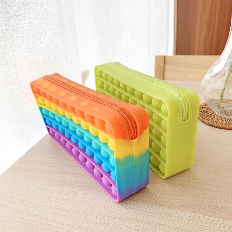 Voorverkoop--Pop Bubble Pencil Case - Image 6
